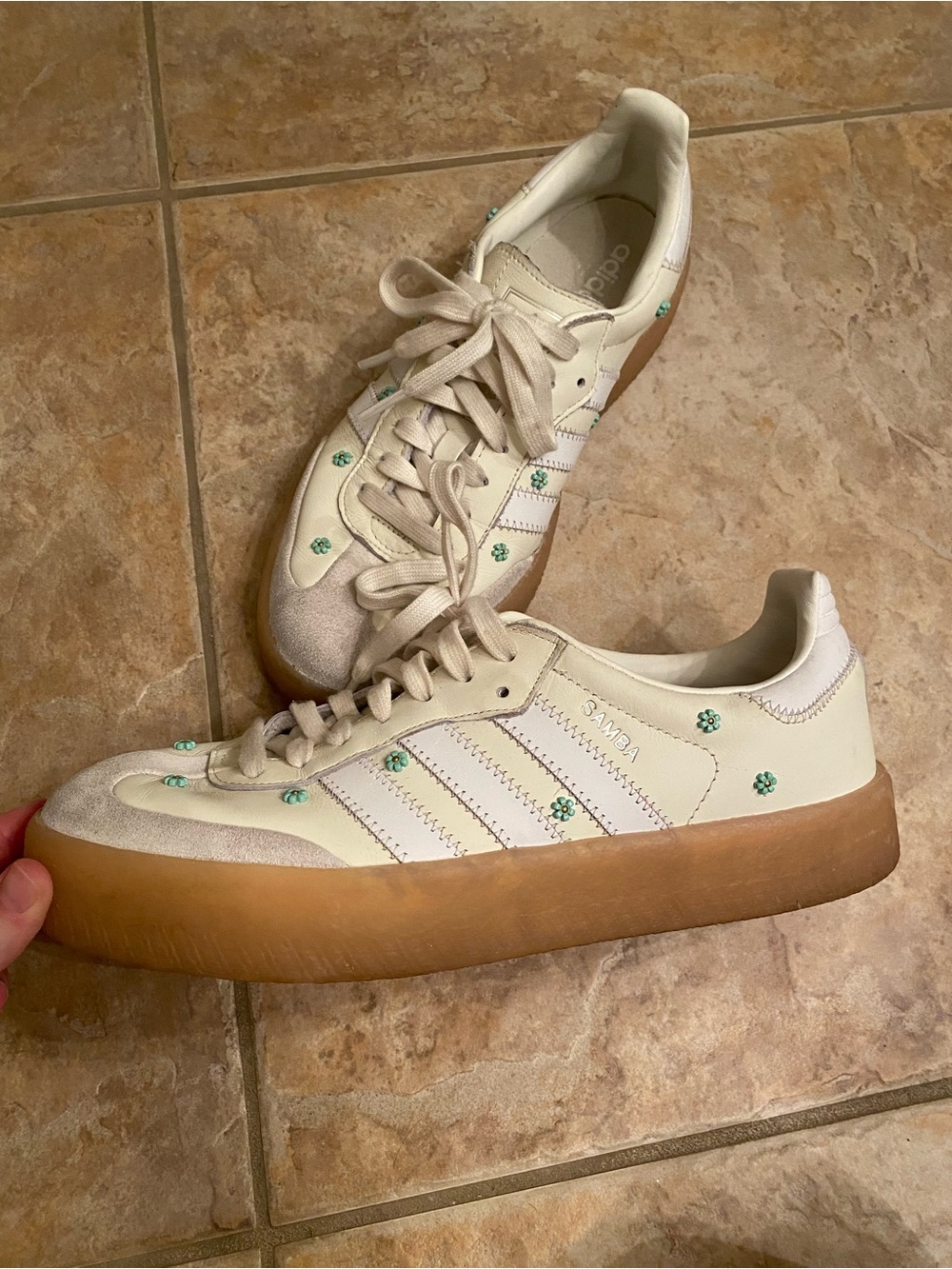 Adidas Sambae shoe - Picture 2 of 8